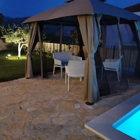 Villa Mater - Luxuriously Equipped With A 15m Long Swimming Pool