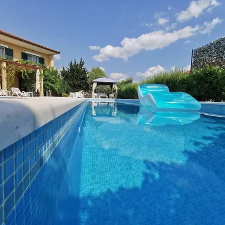 Mater - Luxuriously Equipped With A 15m Long Swimming Pool Villa *